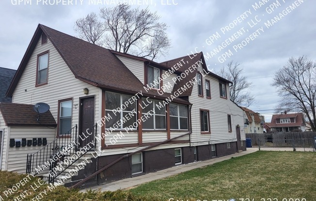 81 E PLEASANT ST