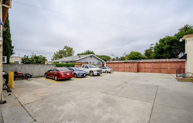 1643 S CATALINA ST