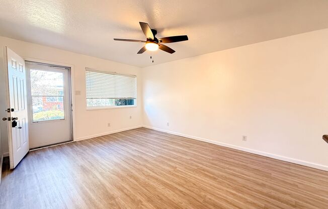 1198-1199-1200-1201:  9404 Candelaria Blvd NE