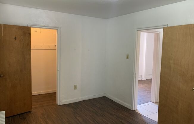 2 beds, 1 bath, $1,700, Unit 217B