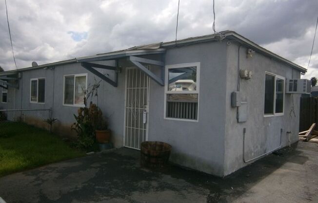 1 Bed-1 Bath Single Story Duplex in El Cajon