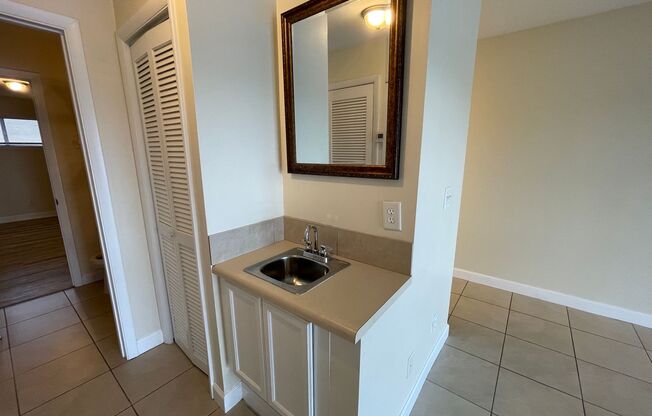 1 bed, 1 bath, $1,220