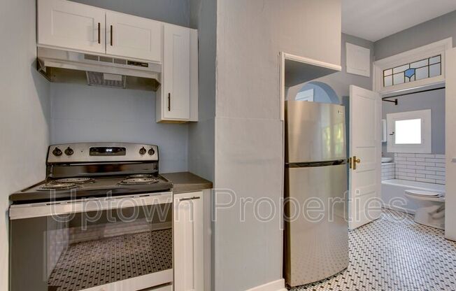 1005 SE 27 AVE