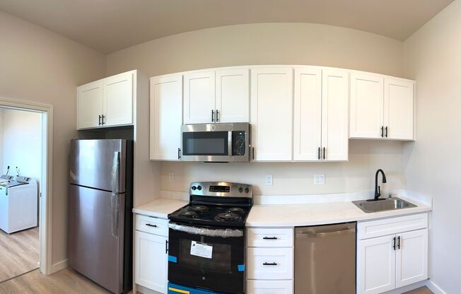 5 beds, 2.5 baths, 2,000 sqft, $7,495, Unit 1644