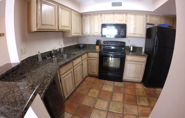 2 beds, 2 baths, $2,850, Unit # 2211