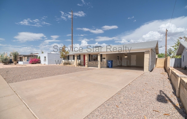 1705 N CAMELLIA ST