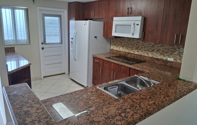 2 beds, 2 baths, 1,440 sqft, $2,300, Unit 343