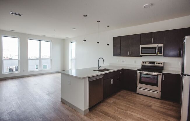 1 bed, 1 bath, 678 sqft, $1,595, Unit APT 502