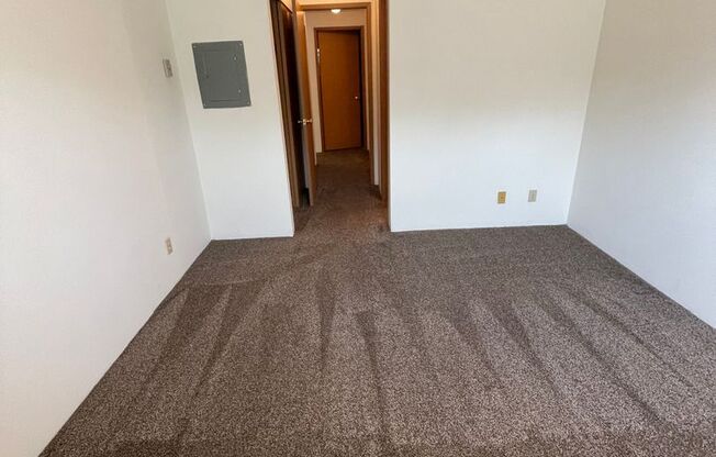 2 beds, 1.5 baths, 900 sqft, $1,600, Unit B104