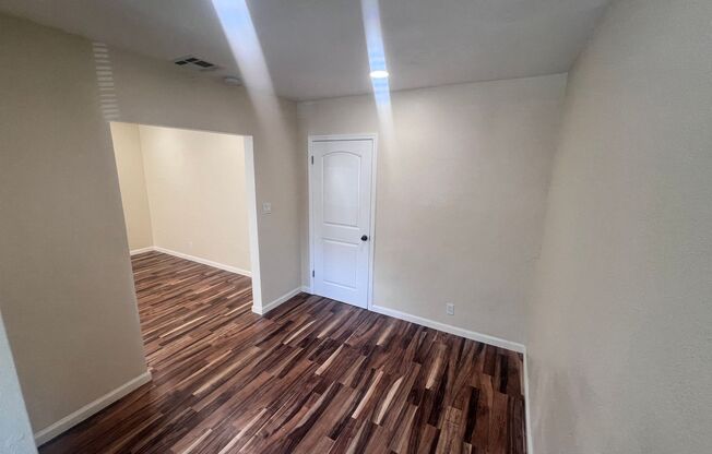3 Bedroom Home For Rent in North Hollywood!
