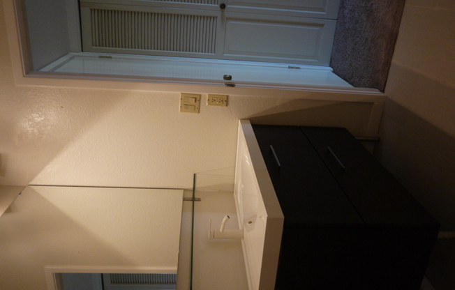 Great Location! 1 Bedroom 1 Bathroom Condo near ASU.