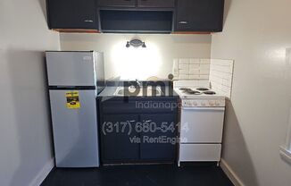 Studio, 1 bath, $545, Unit 14