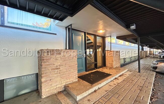 For Lease | Riverside Condo | $1350 Rent
