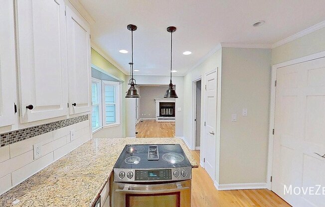 1407 HALL BLVD