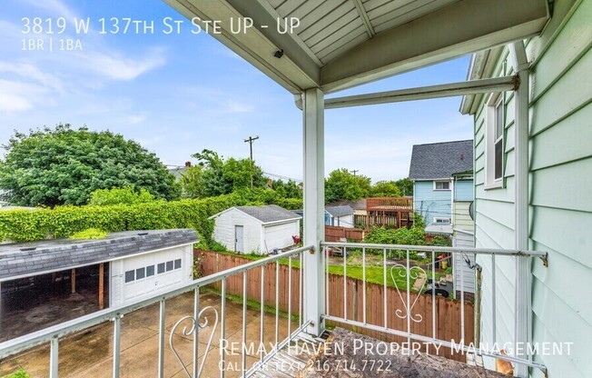 3819 W 137 ST