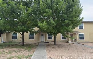 218 E BROADVIEW DR