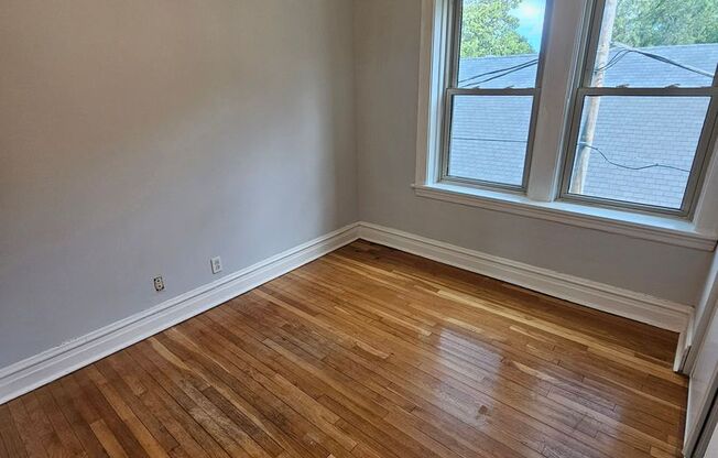 2 beds, 1 bath, 750 sqft, $2,155, Unit 2247-53-3E