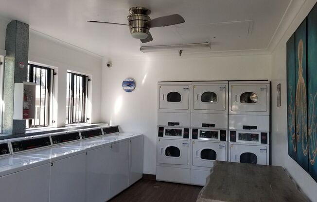 3 beds, 2 baths, 1,236 sqft, $3,270, Unit 002