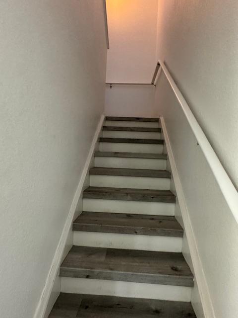3 beds, 2 baths, 1,296 sqft, $2,000