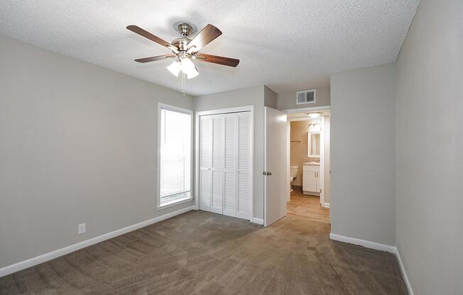 1 bed, 1 bath, 750 sqft, $1,100