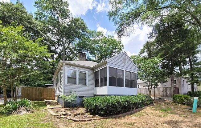Spacious 3BR/2BA Home Near Marietta Square!!
