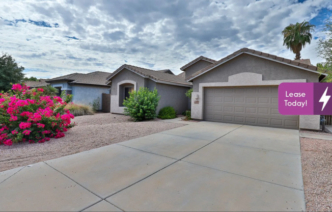 Beautiful 4-Bedroom Chandler Home with Prime Location!