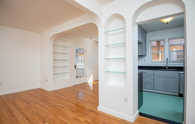 Studio, 1 bath, 518 sqft, $1,589, Unit 304