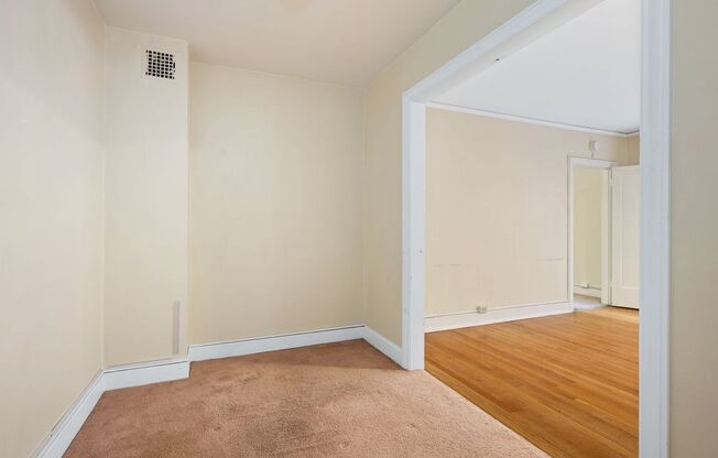 1 bed, 1 bath, 510 sqft, $1,650, Unit 319