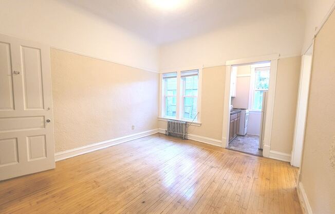 1503 E Kane Pl