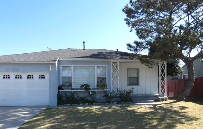 *Available NOW  in Lakewood!*