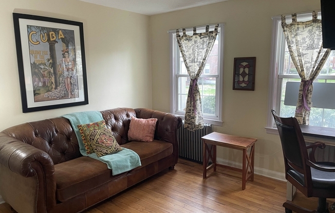32 COLONY RD