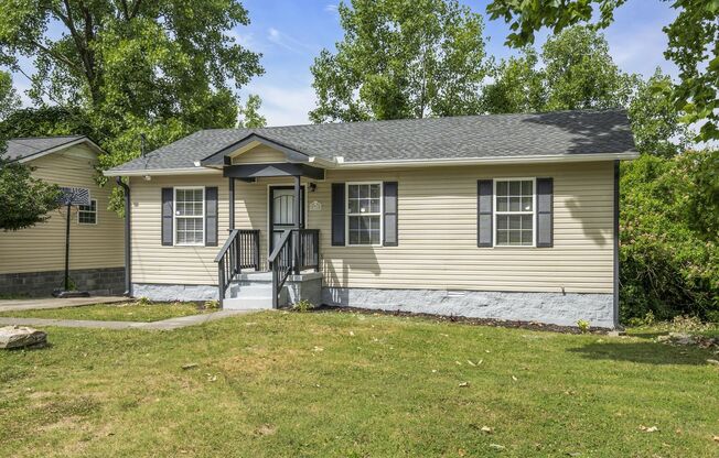 Charming 3 Bed 2 bath Home in Nashville