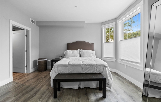 3 beds, 2 baths, 1,291 sqft, $3,000, Unit 2