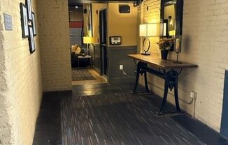 1 bed, 1 bath, 569 sqft, $900, Unit 209