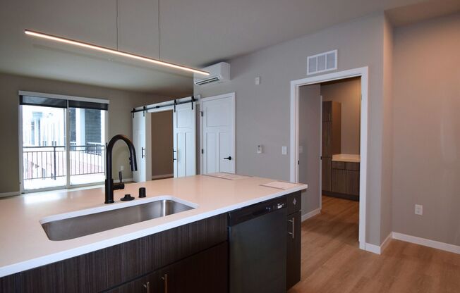 Studio, 1 bath, 612 sqft, $1,515, Unit 5604-318