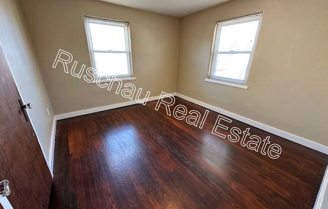 2 beds, 1 bath, $1,245