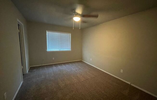 3 beds, 2 baths, $1,750, Unit 1