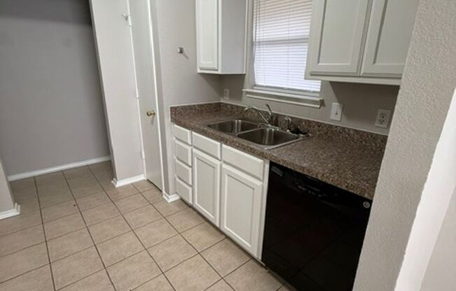 Nice 3 Bdrm 2 Bath Home for Lease in Denton, Tx