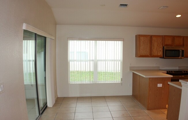 4240 SW 53 TERRACE