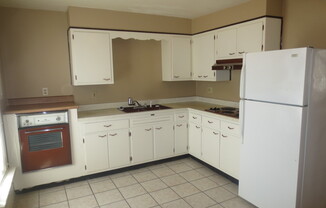 1 bed, 1 bath, 800 sqft, $895, Unit 922