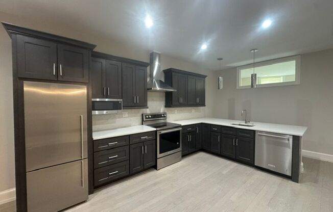 554 Massachusetts Avenue Realty, LLC