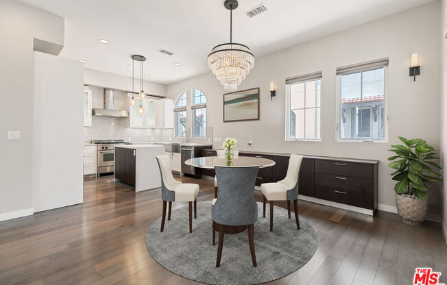 5934 W LUNA PARK