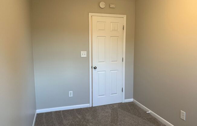 3 beds, 1 bath, $1,390