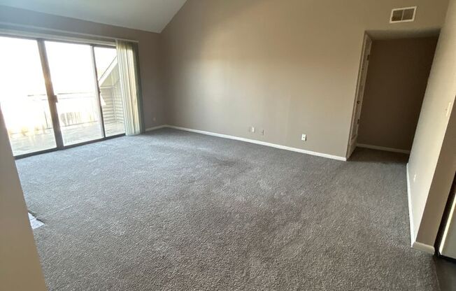 1 bed, 1 bath, 769 sqft, $1,089, Unit 7518-10