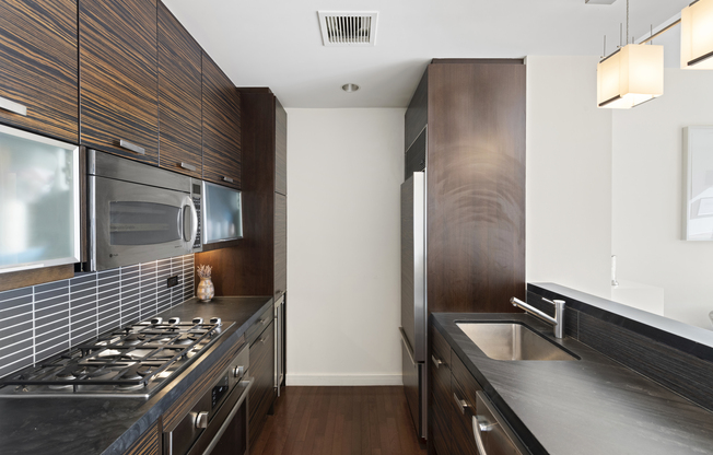 1 bed, 1.5 baths, 793 sqft, $7,500, Unit 12C