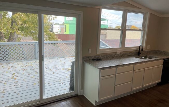 277 Aurora Ave