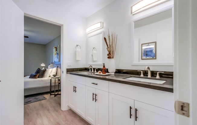 3 beds, 2.5 baths, 1,222 sqft, $3,295, Unit 34