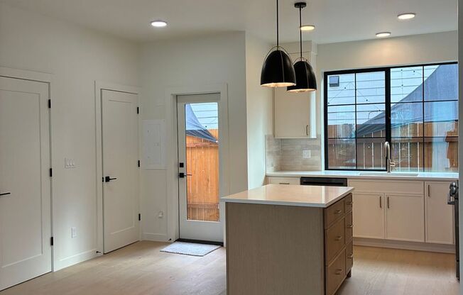 *** Alberta District Brand New 2 Bedroom Townhome Ready for Move- In ***