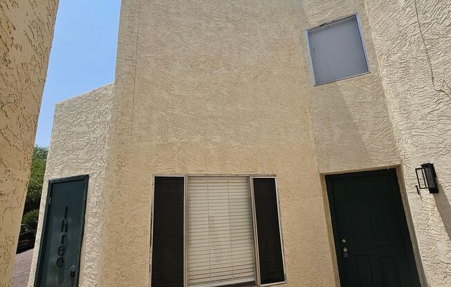 1715 E. Pepper Circle