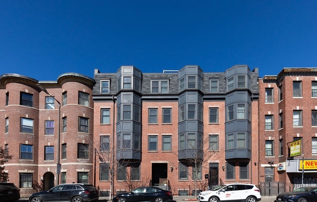 877 HARRISON AVE